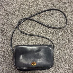 Vintage Coach Dinky Bag